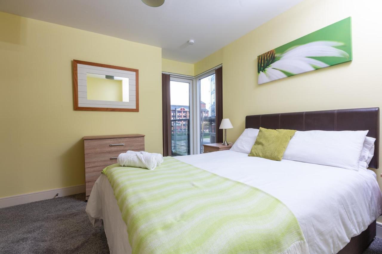 Meridian Bay Apartment สวอนซี ภายนอก รูปภาพ